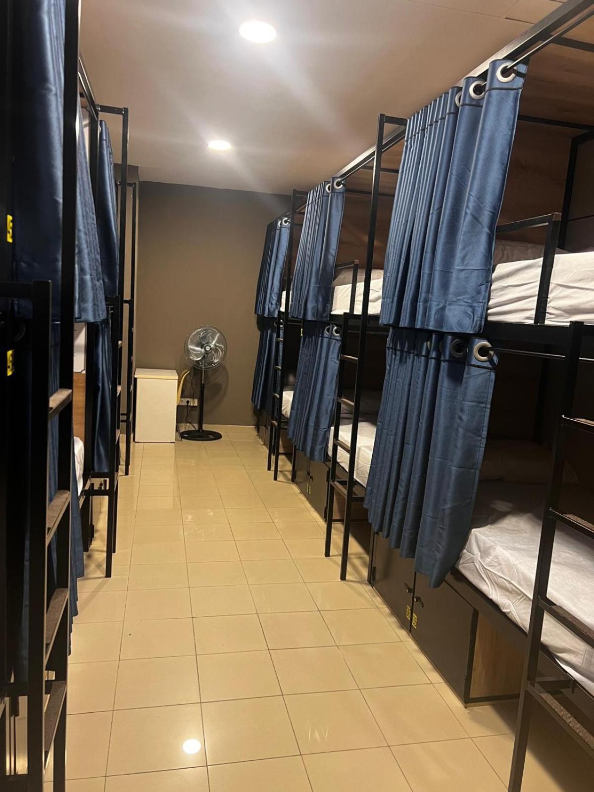 Hostel Estrella 20 Μαδρίτη Εξωτερικό φωτογραφία