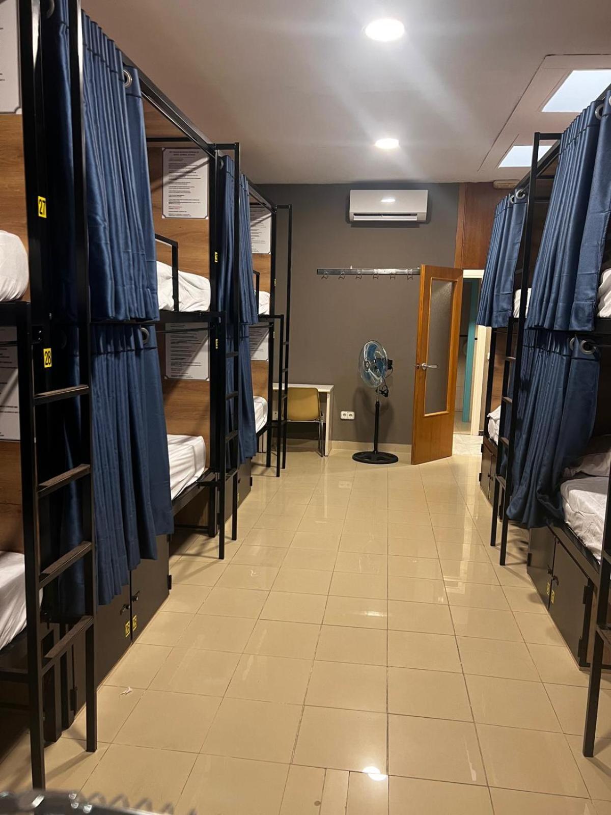 Hostel Estrella 20 Μαδρίτη Εξωτερικό φωτογραφία