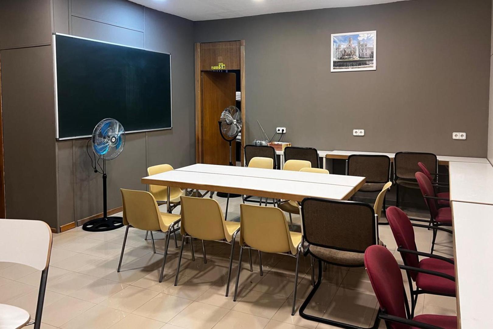 Hostel Estrella 20 Μαδρίτη Εξωτερικό φωτογραφία