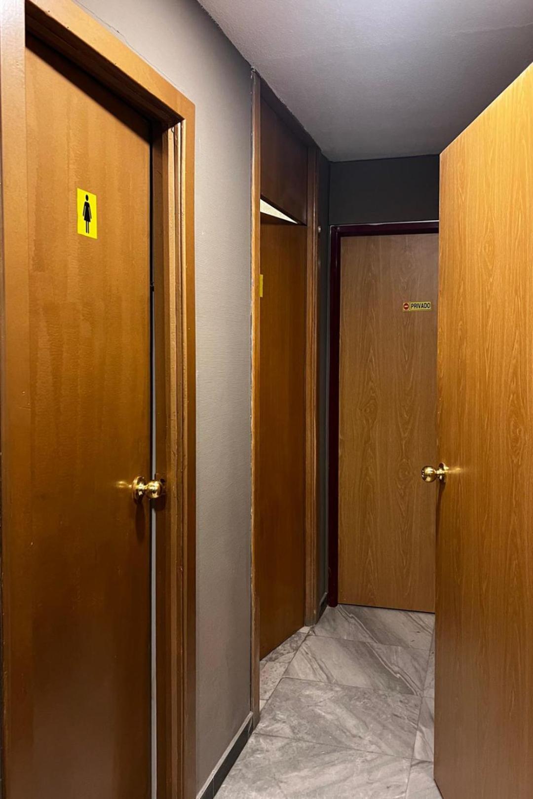 Hostel Estrella 20 Μαδρίτη Εξωτερικό φωτογραφία